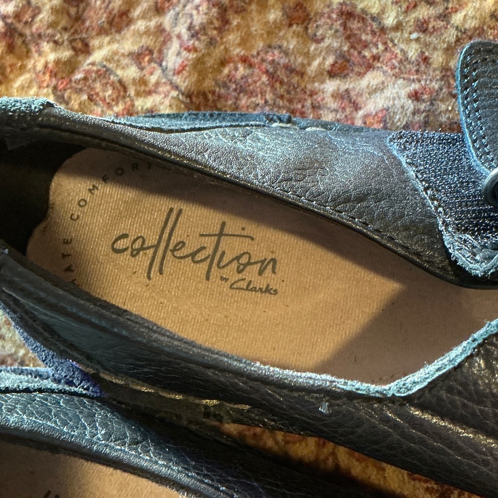 Black Leather Mary Jane Shoes - Picture 3 of 9